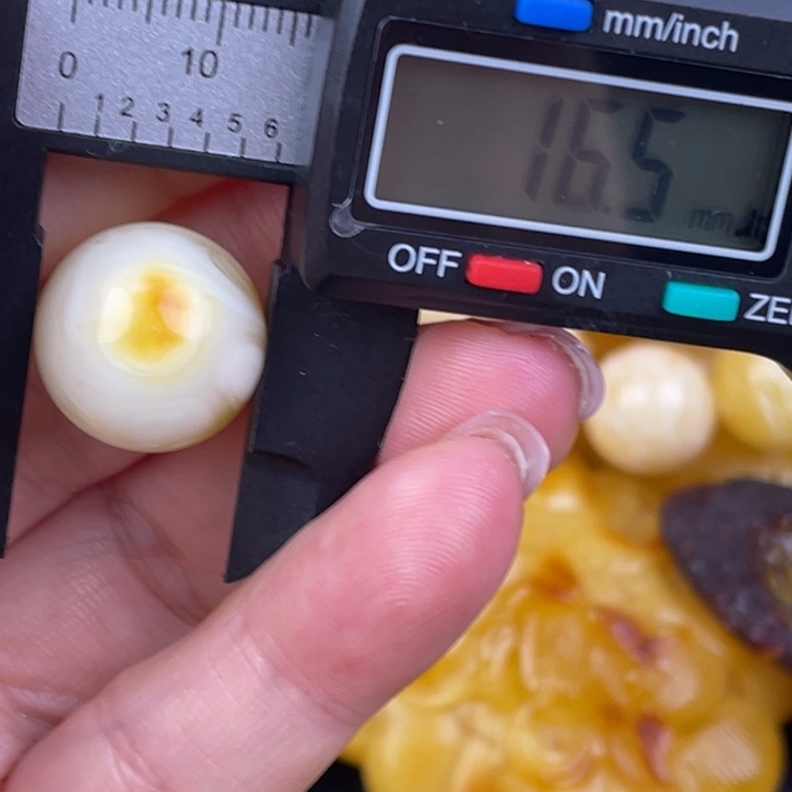 蜜蜡未镶嵌裸石微瑕48