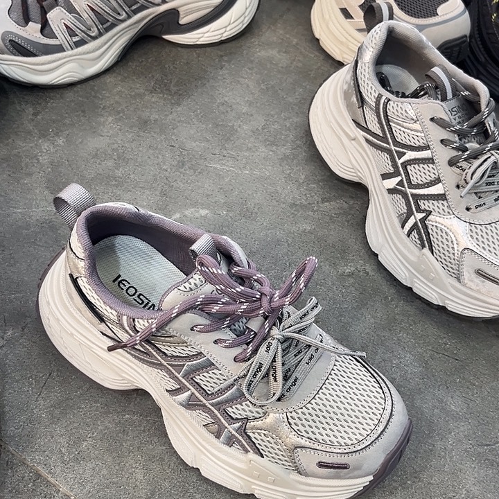 437642203紫色38码