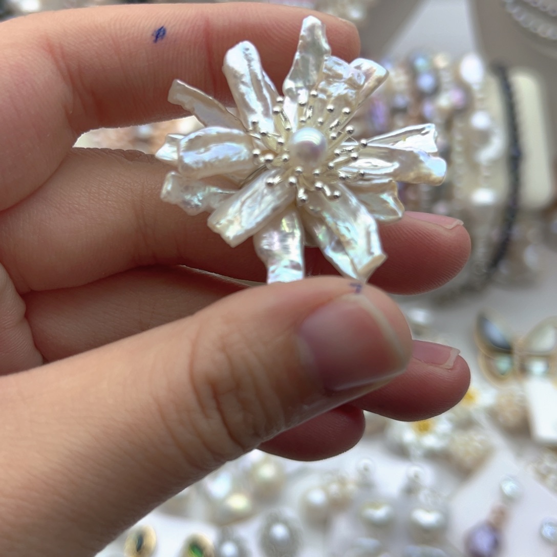 颈饰未镶嵌淡水珍珠