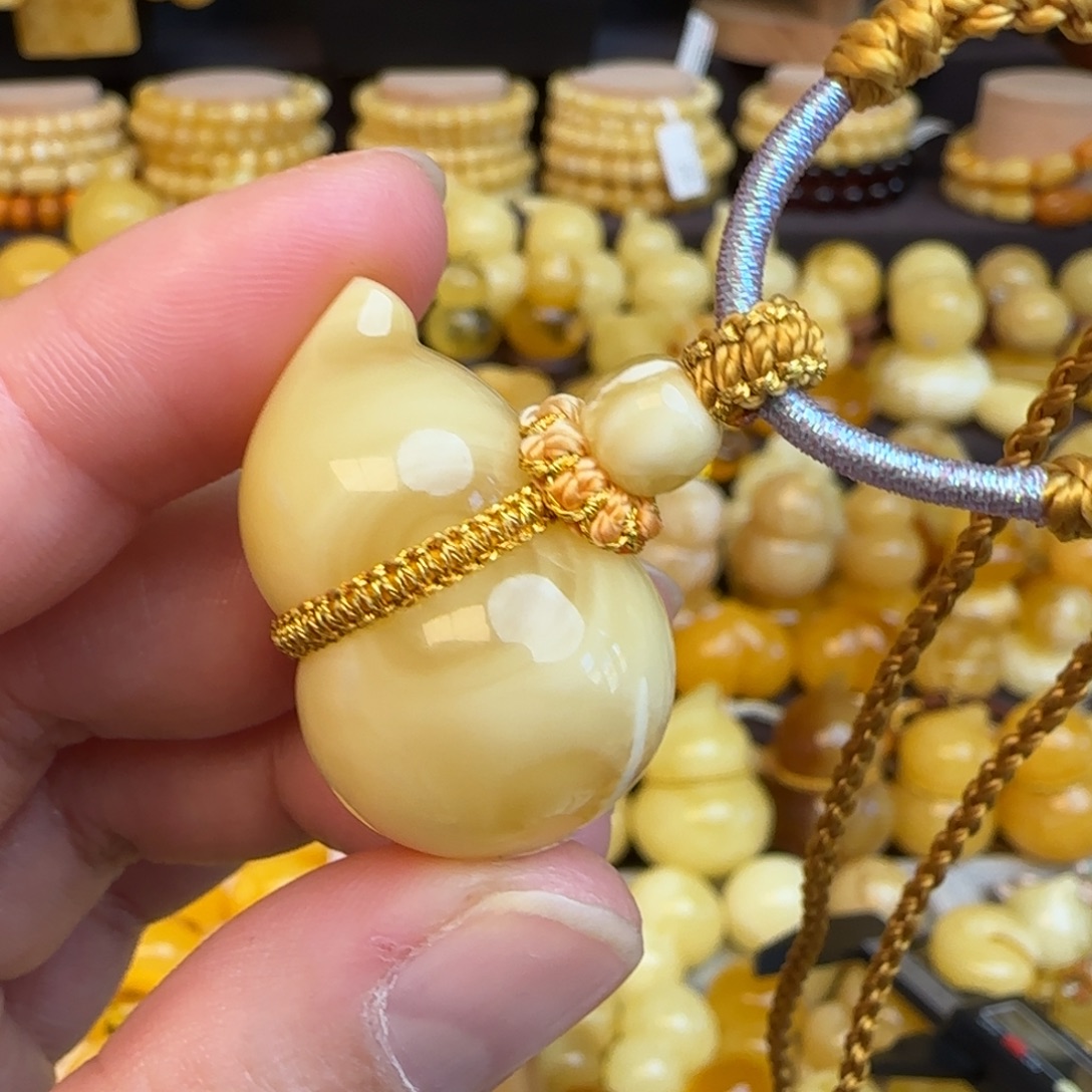 琥珀未镶嵌套链天然俄料蜜蜡葫芦吊坠