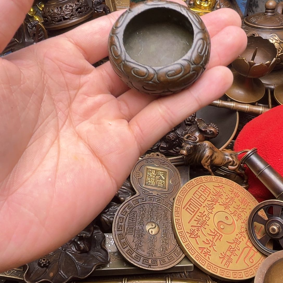 精美铜器点击下单