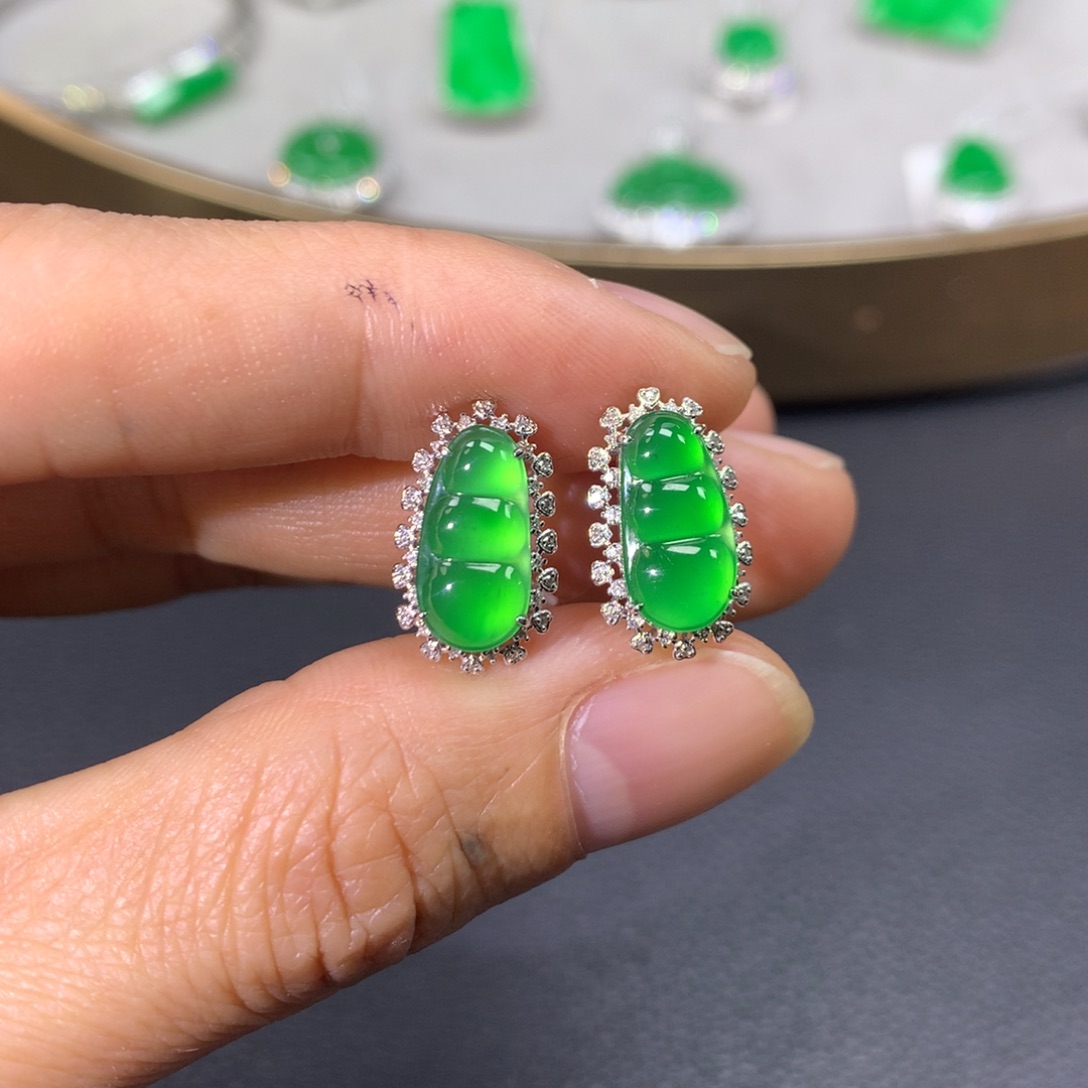 翡翠耳饰18K金镶嵌翡翠