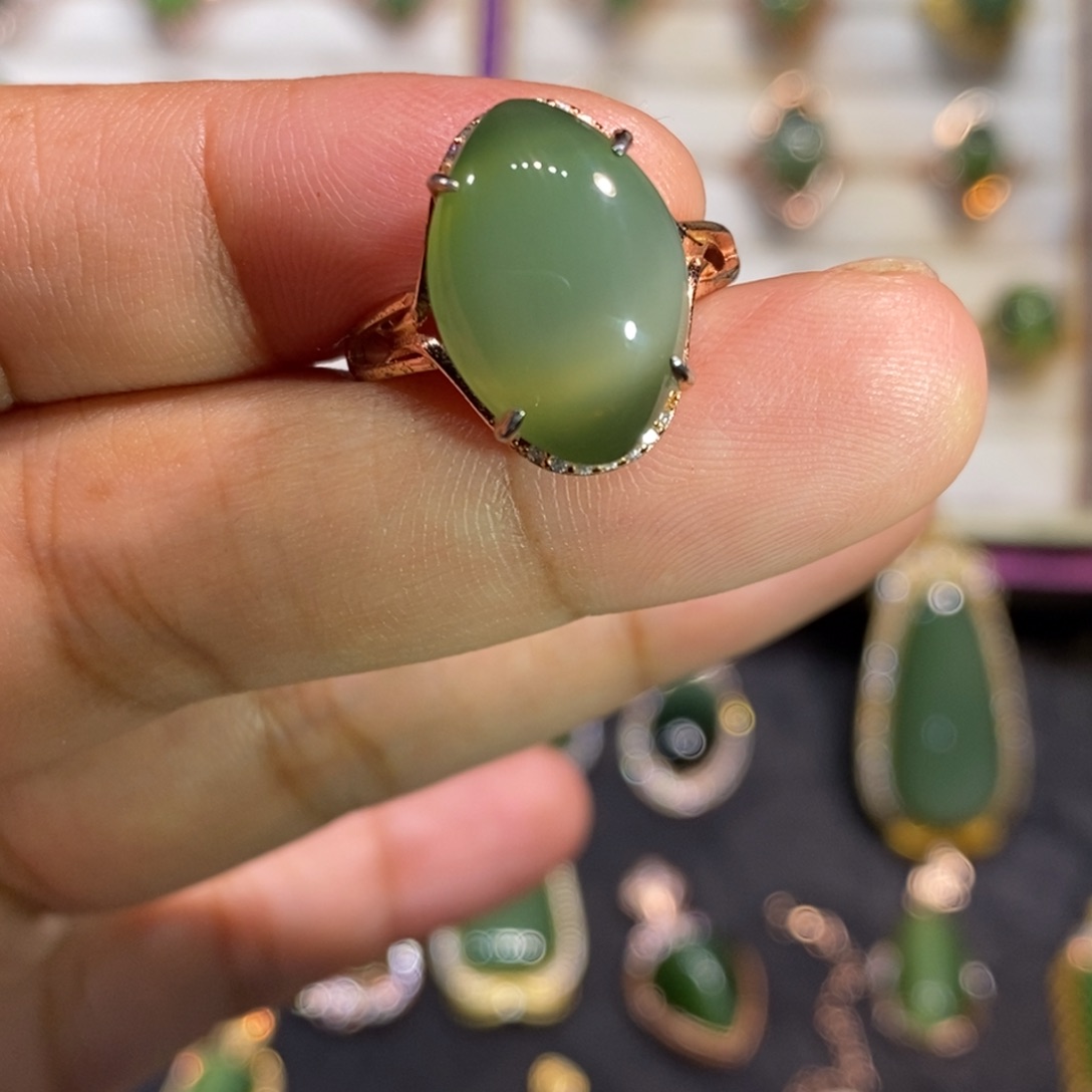 和田玉（碧玉）颈饰银S925镀金镶嵌