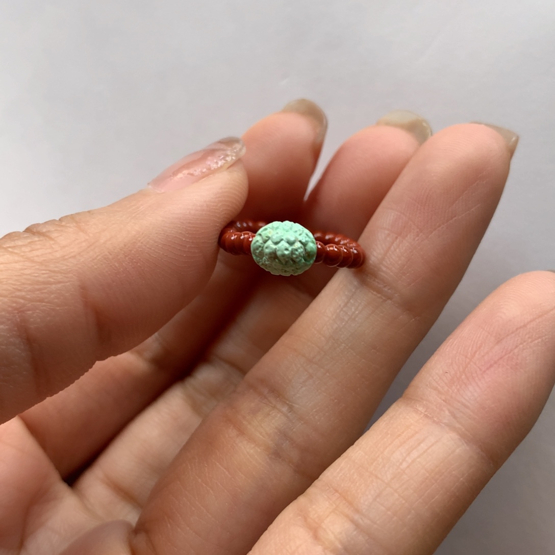 南红玛瑙戒指未镶嵌