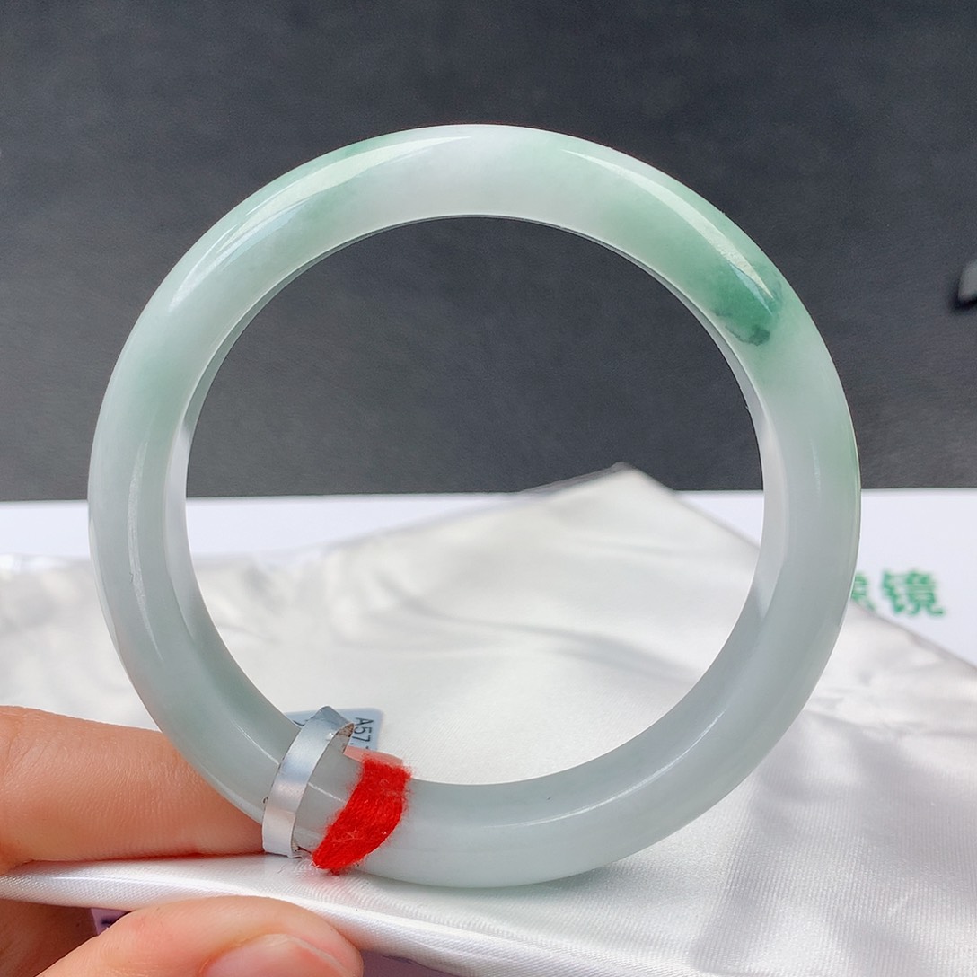 翡翠手镯未镶嵌0027正58