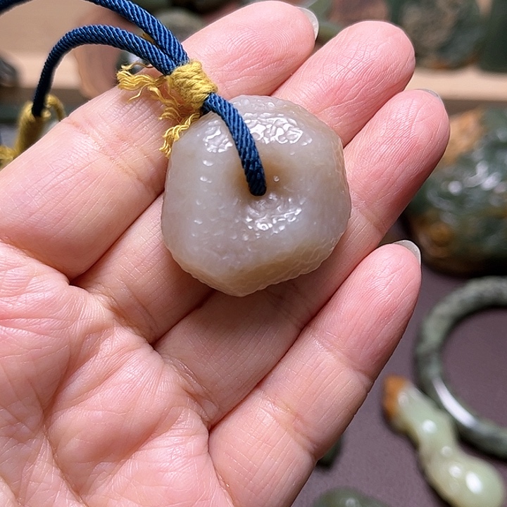 岫岩河磨玉（透闪石质玉）手绳未镶嵌