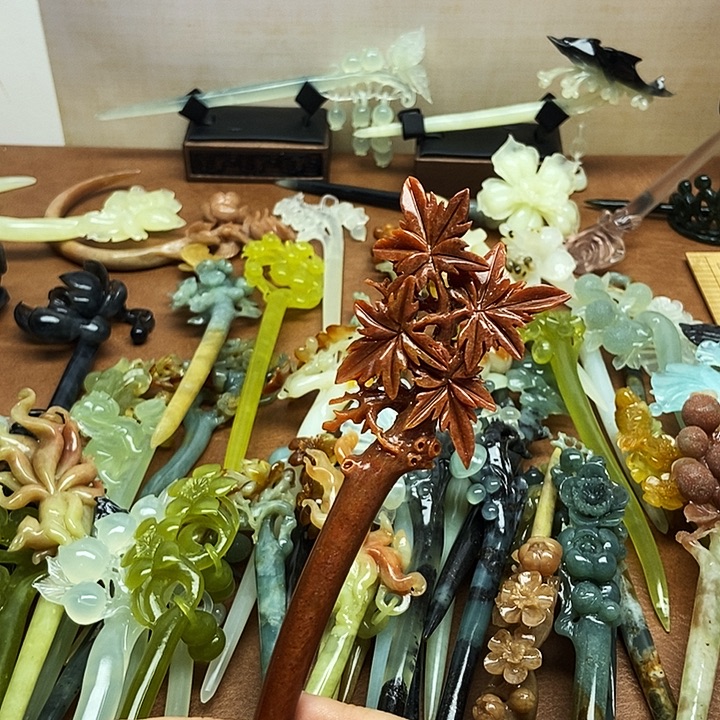 醉****蛇纹石玉合金发饰