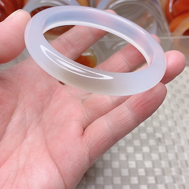 玛瑙/玉髓手镯未镶嵌