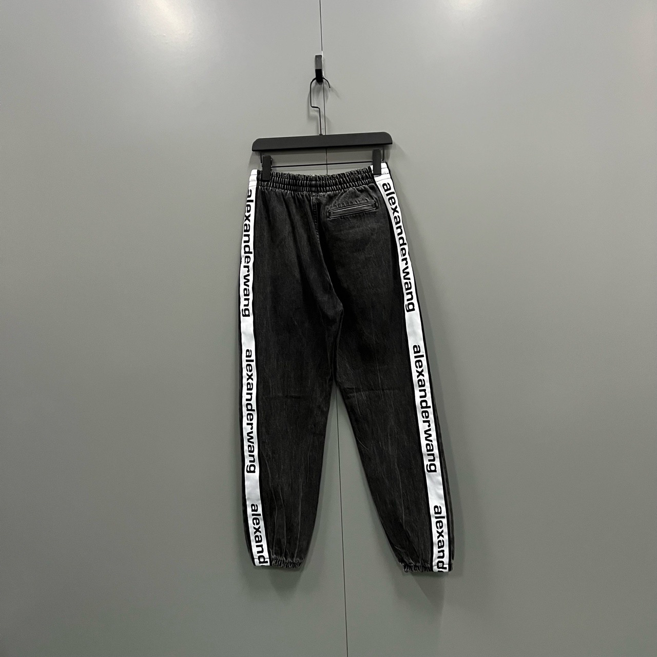 95新  （原）亚历山大王 水洗牛仔裤XS码/fg205698