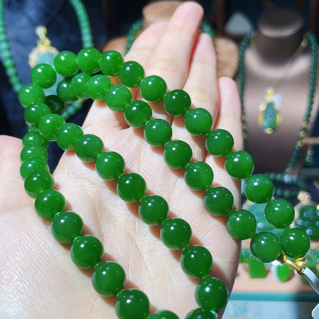 和田玉（碧玉）18K金镶嵌颈饰