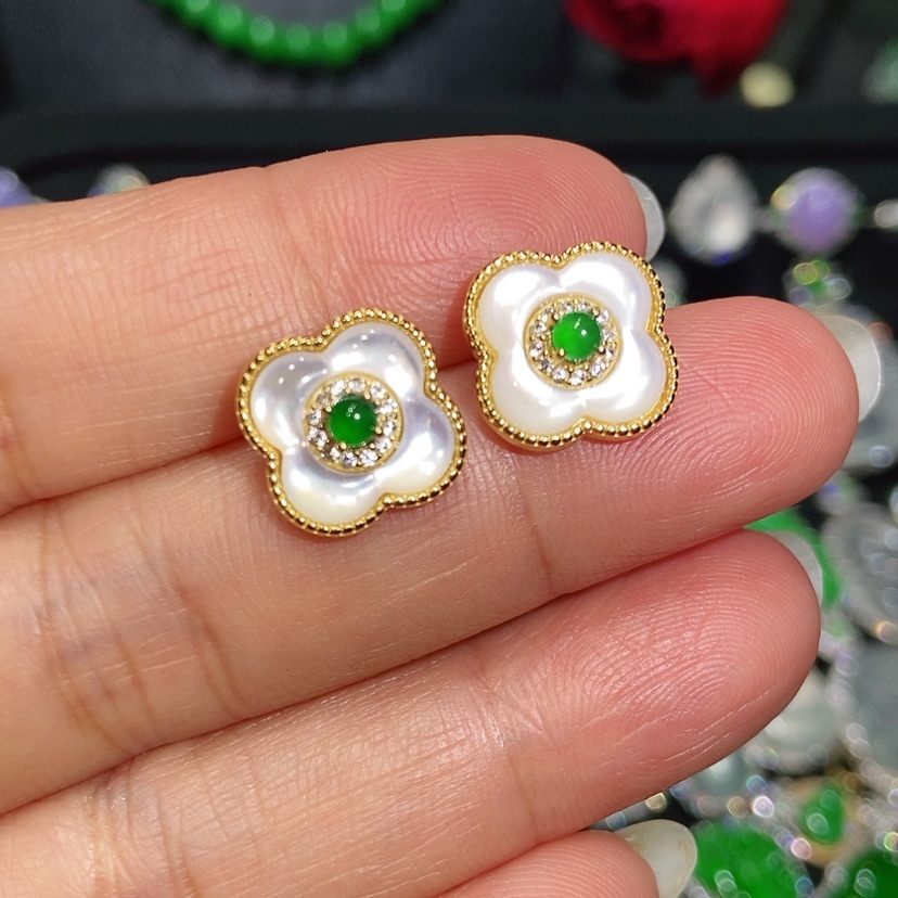 【闪购商品】翡翠耳饰未镶嵌天然翡翠