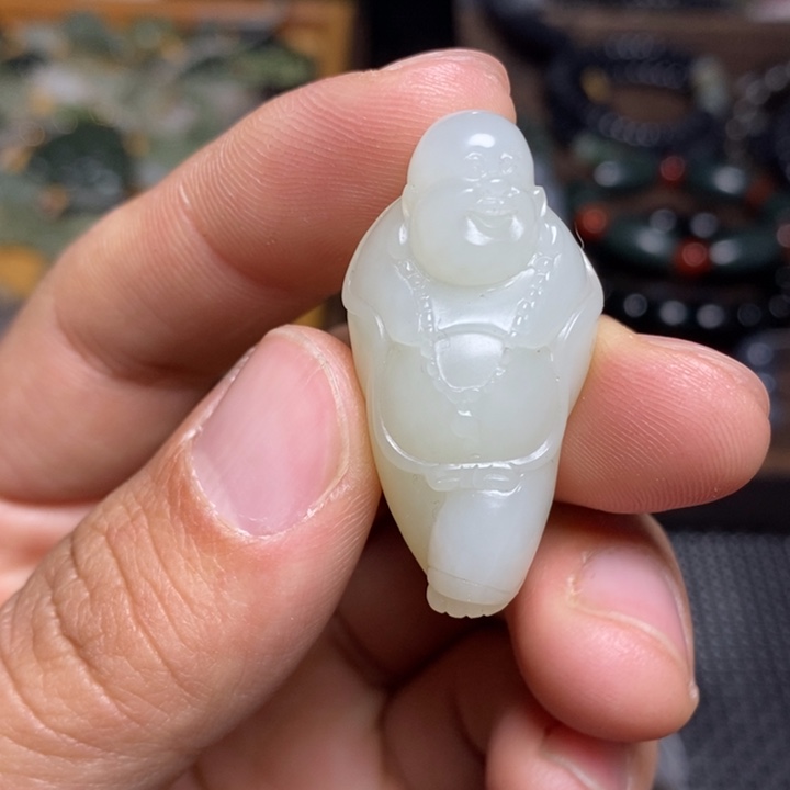 和田玉佛公暖白色13克未镶嵌