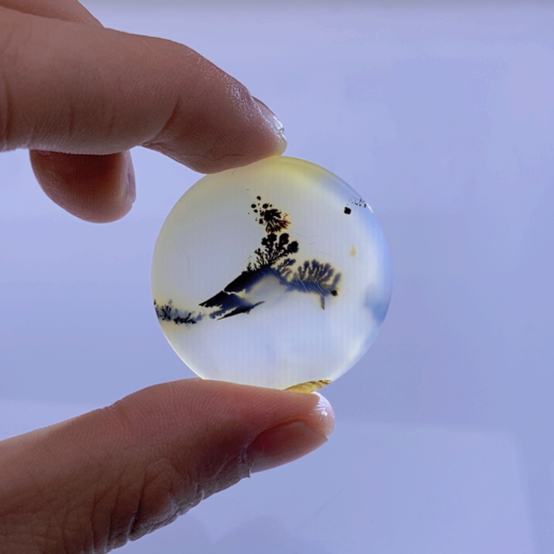 玛瑙/玉髓颈饰未镶嵌丫**?