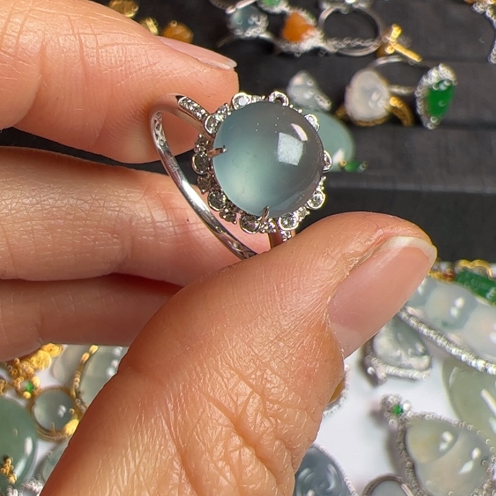 翡翠吊坠(不含链)18K金镶嵌翡翠吊坠项链