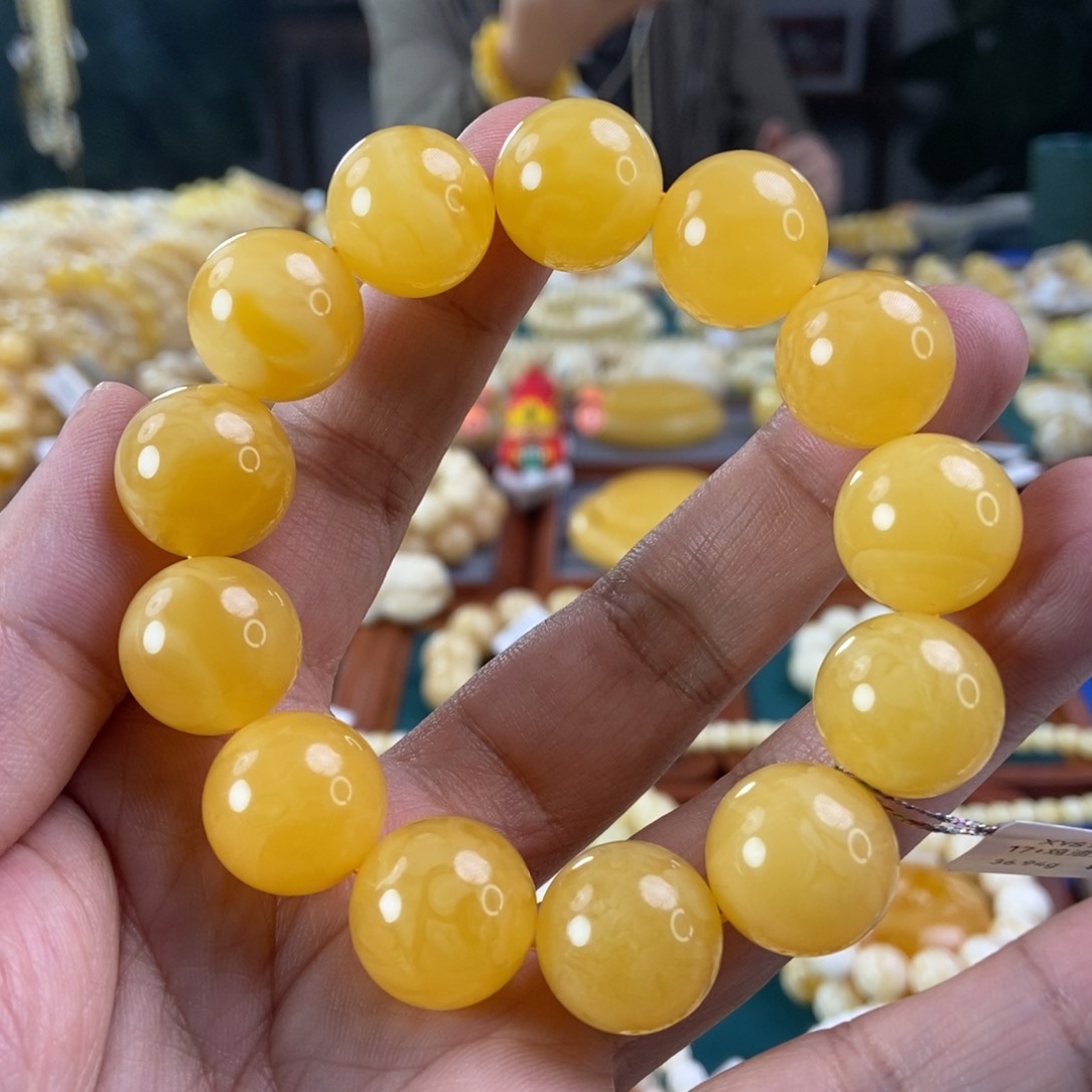 琥珀珠宝奇石未镶嵌17+鸡油黄蜜蜡手串36.94