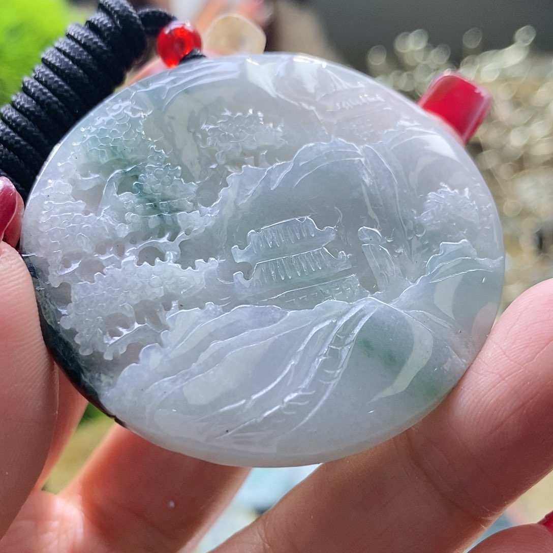 【闪购商品】翡翠颈饰未镶嵌山水