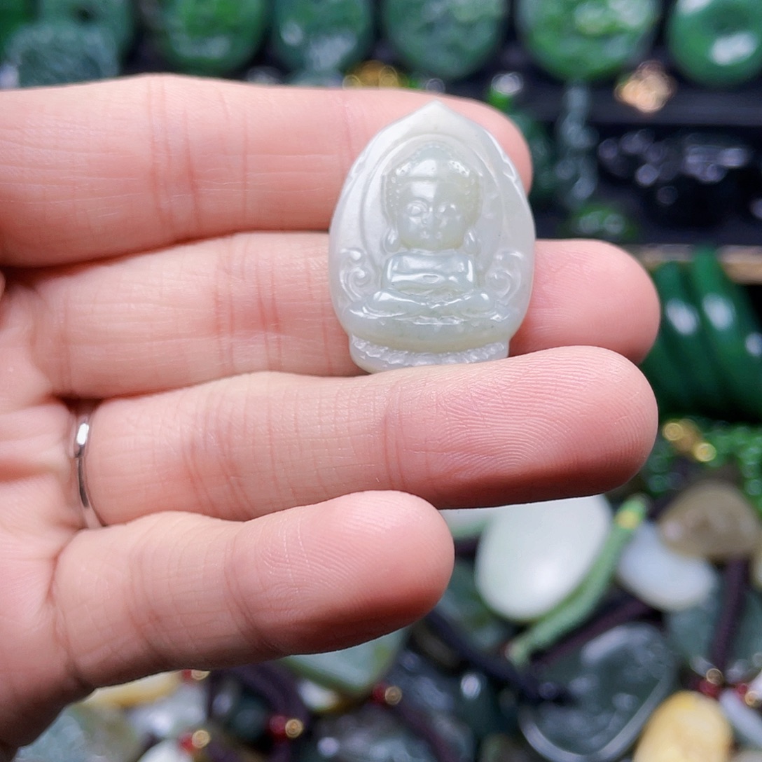 和田玉未镶嵌珠宝奇石