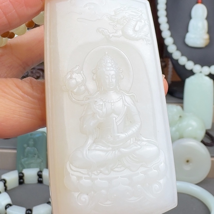 和田玉未镶嵌颈饰