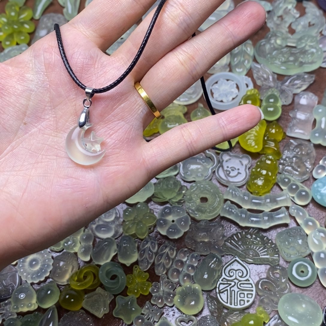 蛇纹石玉合金项链
