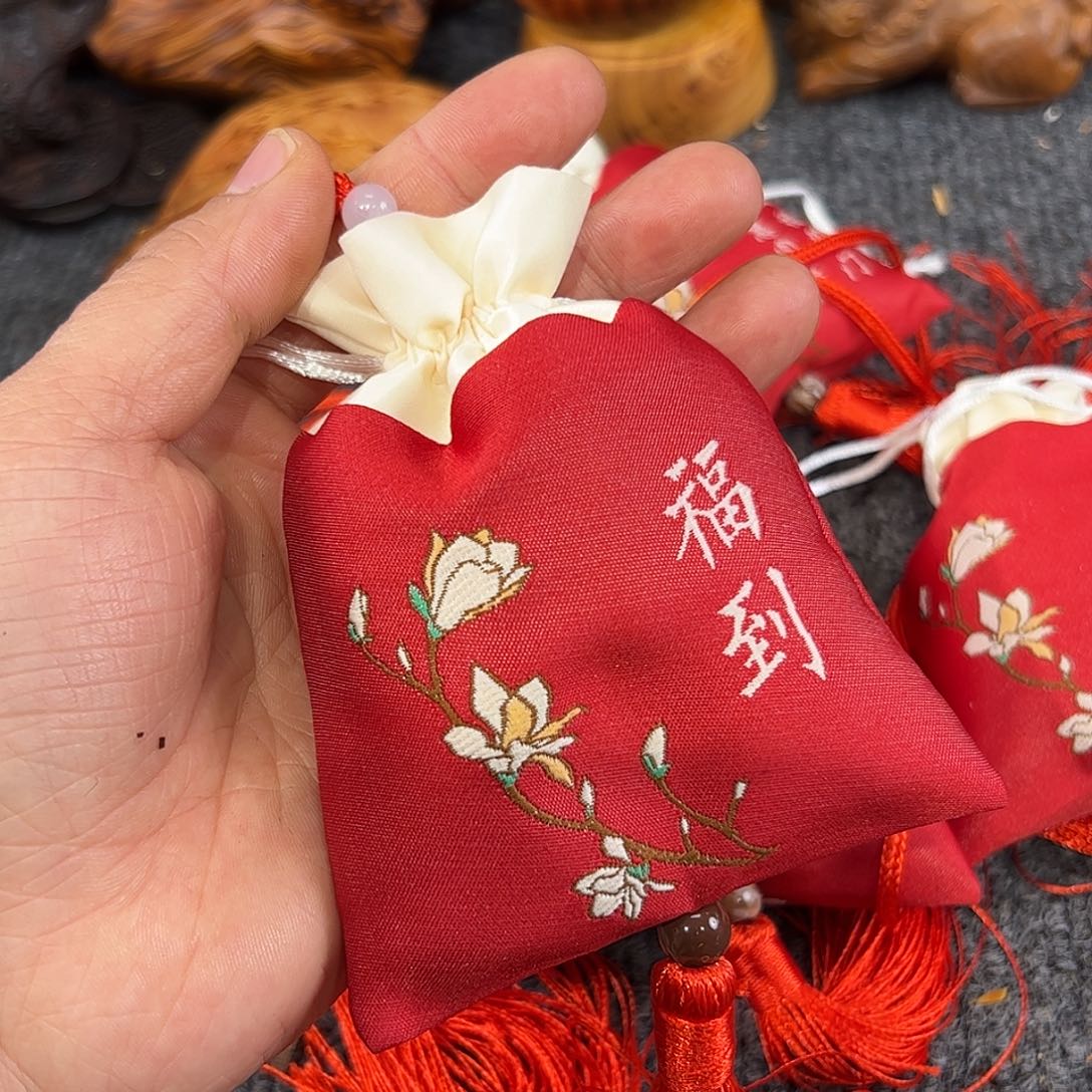 崖柏太行崖柏雷击木香囊，咖啡甜奶香，