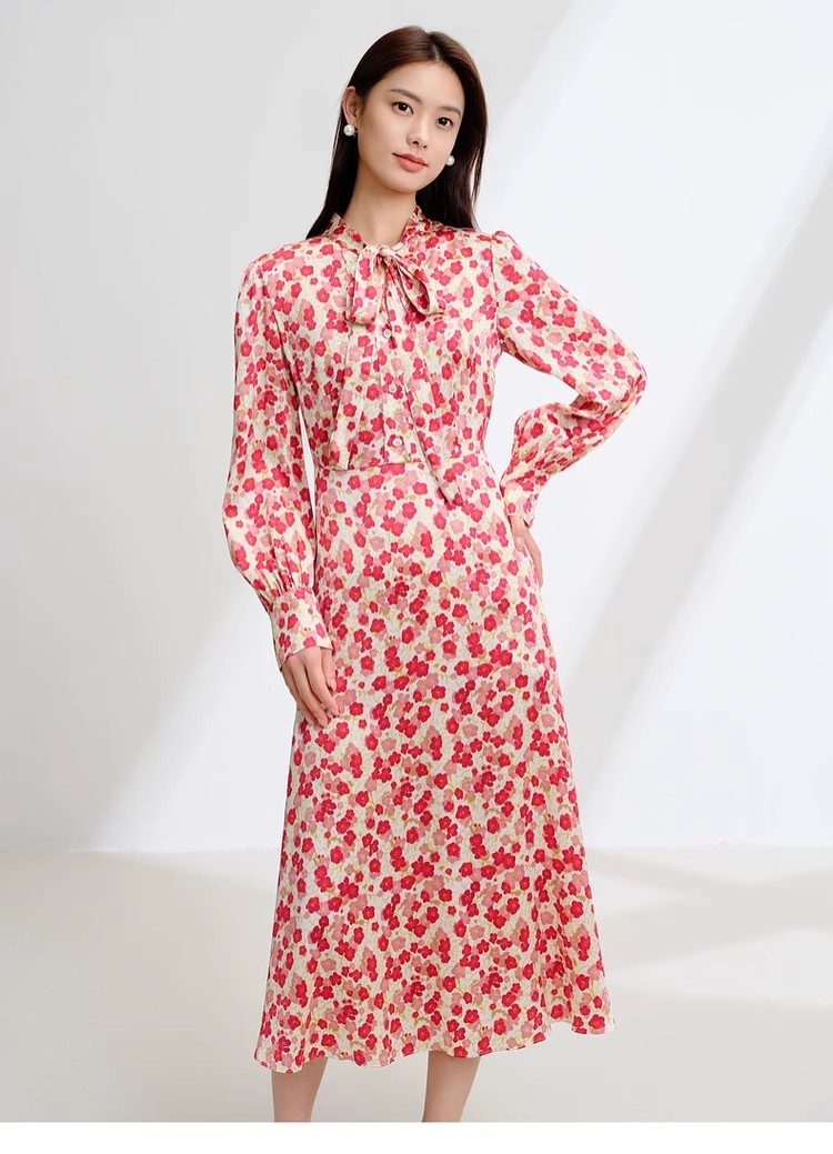 慕卿2025春新款温柔风真丝气质收腰泡泡袖印花连衣裙长袖MQ5A017