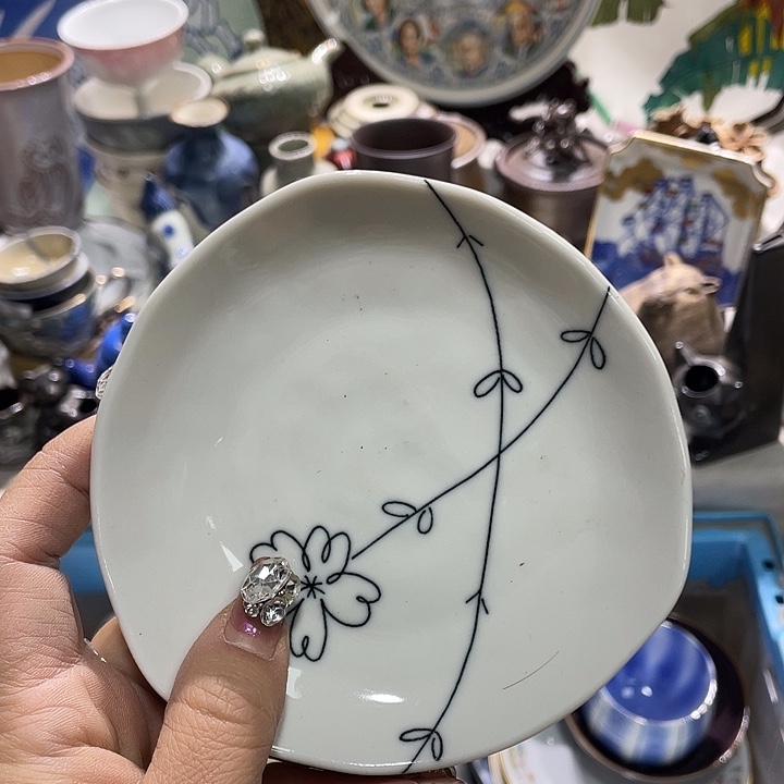 茶杯具盖子不给19.9发带瑕疵牌都是坏的5