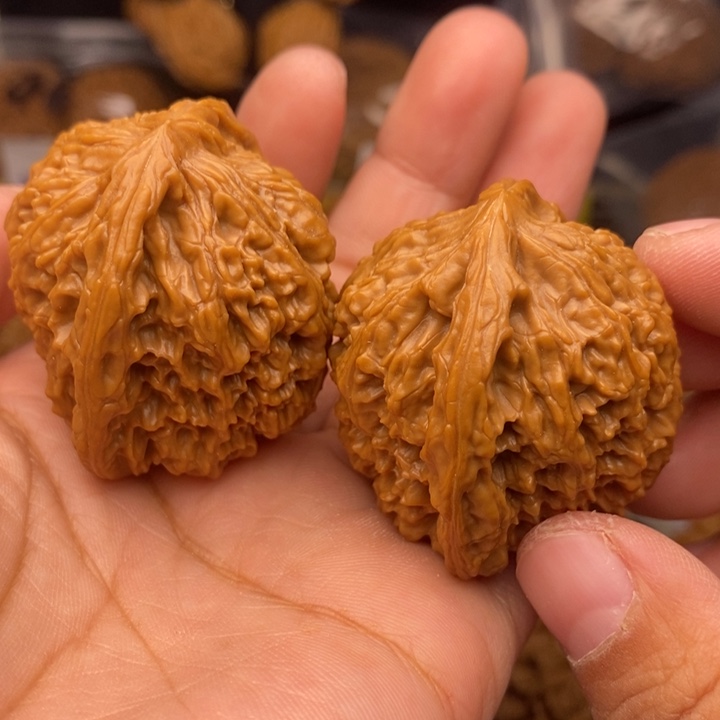 把件桃核子*南疆石41