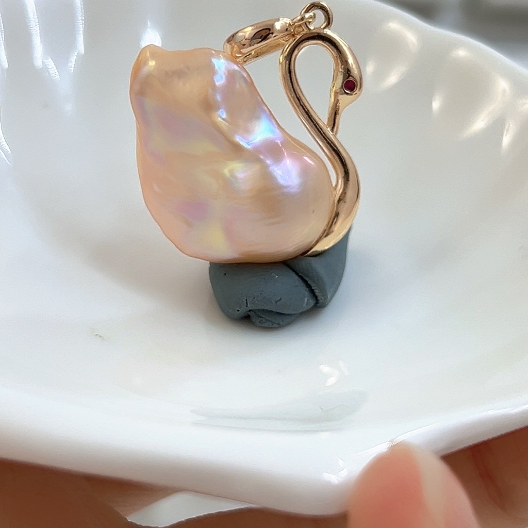 颈饰银S925镶嵌淡水珍珠