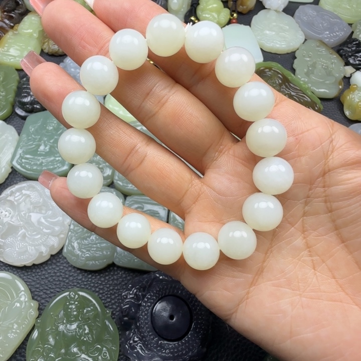 梦***、和田玉未镶嵌珠宝奇石