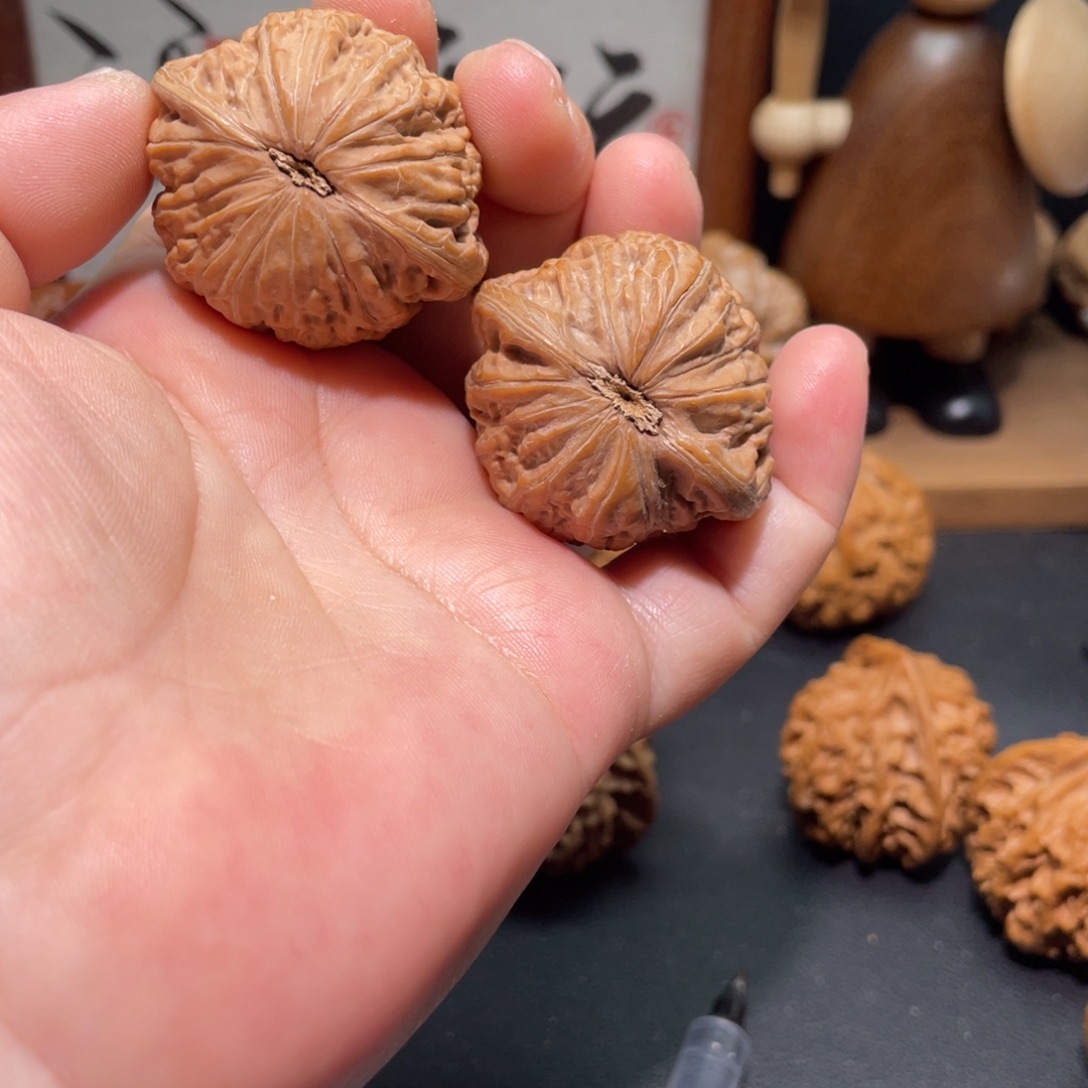 吊坠桃核37铁锤妹妹