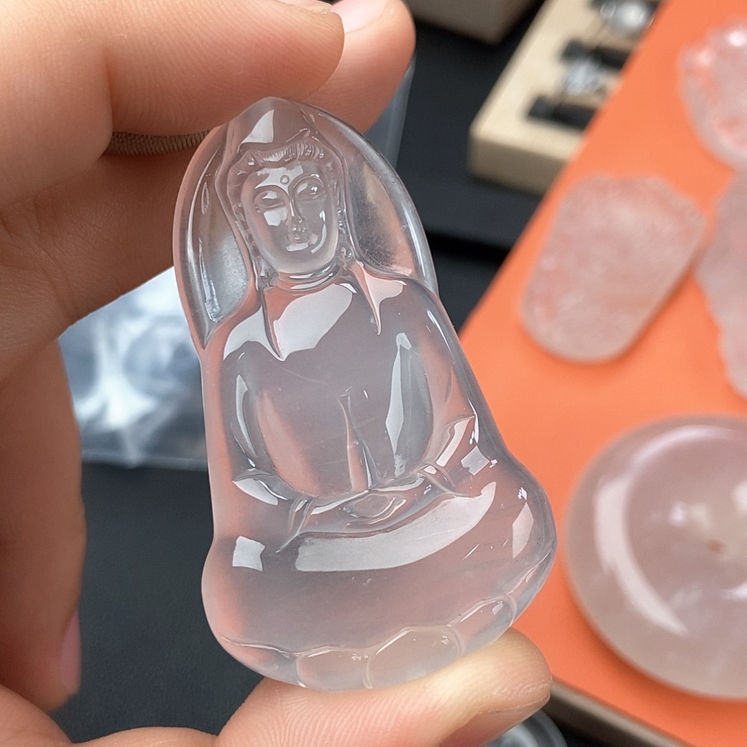 石英质玉颈饰未镶嵌