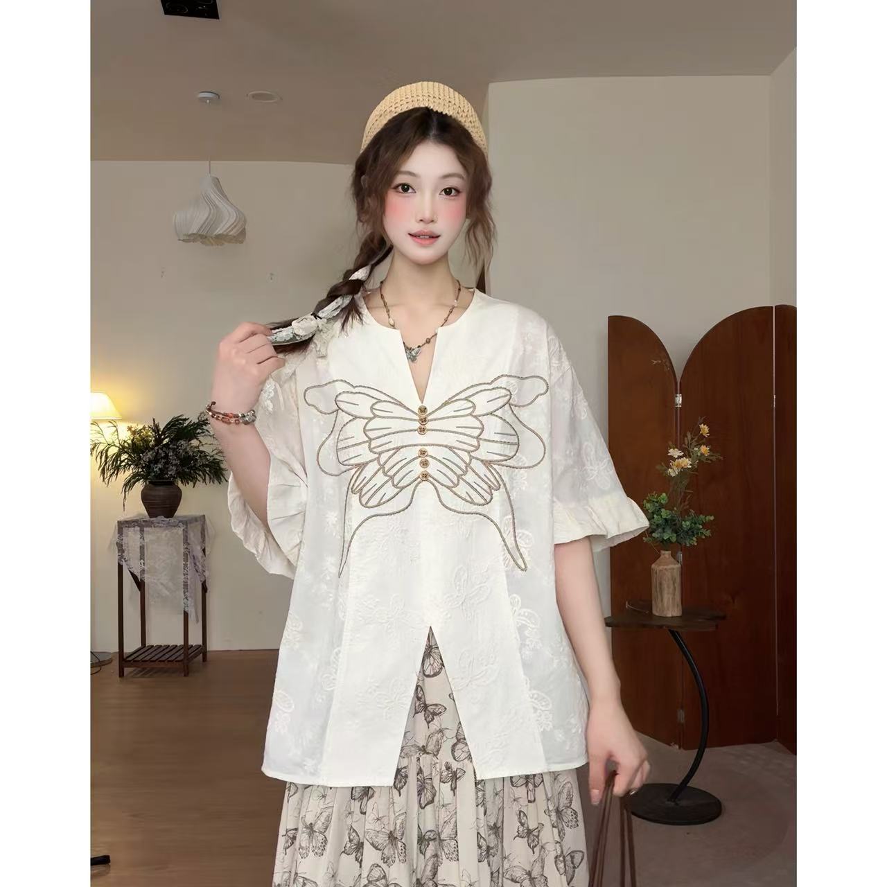 圆圆上衣【破茧】夏季设计感蝴刺绣宽松显瘦百搭衬衫女21376