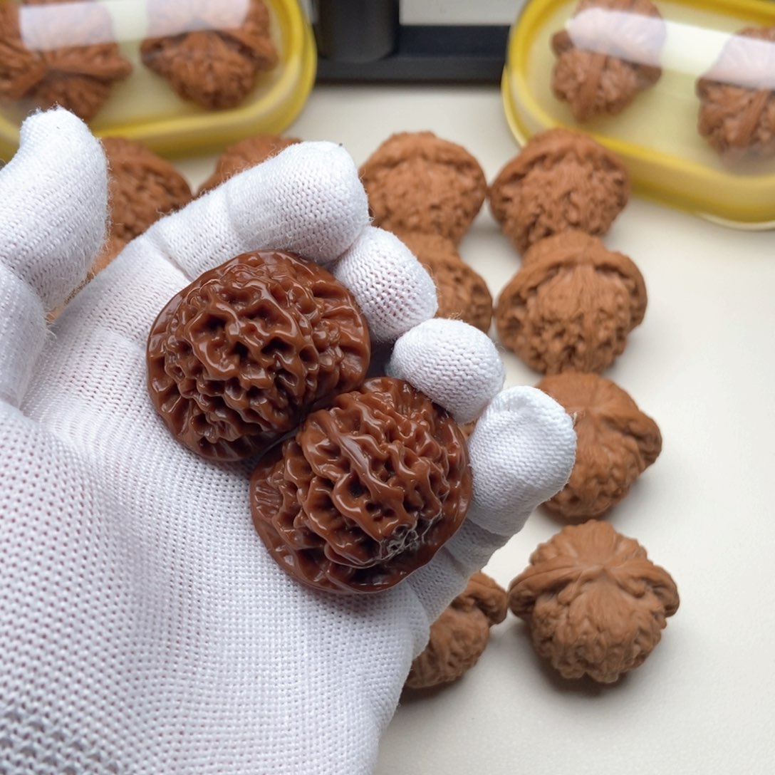 文玩核桃把件秦闷