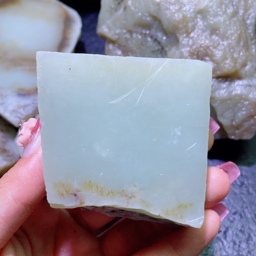 爱***宝和田玉未镶嵌珠宝半成品