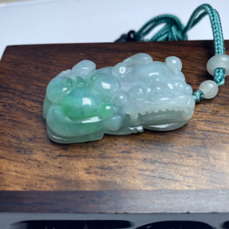 翡翠A货貔貅挂件