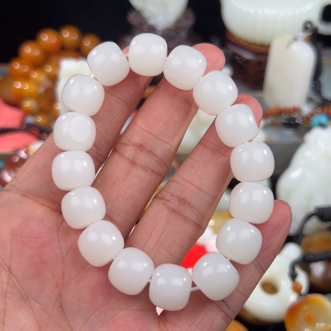 和田玉未镶嵌颈饰济****司