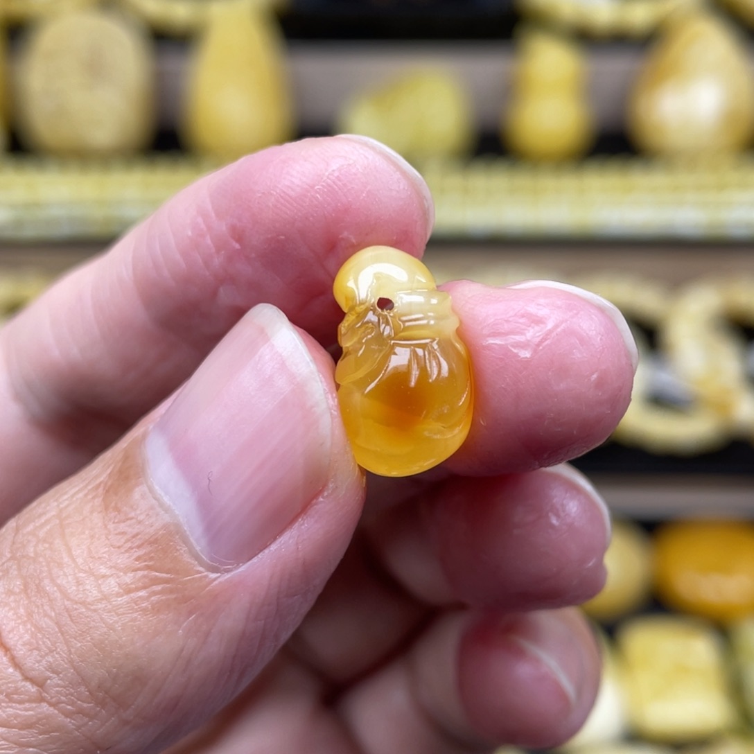 琥珀裸石未镶嵌琥珀蜜蜡