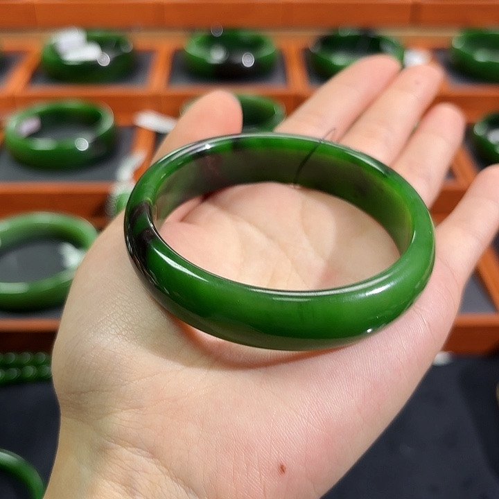 和田玉（碧玉）未镶嵌手镯双耳挂皮5960