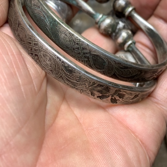 金属亮****你精美礼品手镯