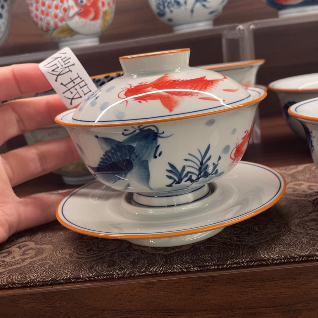 釉下手绘茶具微瑕
