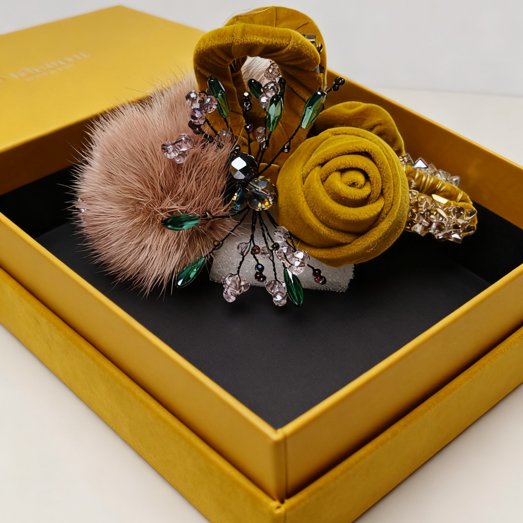 A8415编号紫莹轻奢发饰《大抓》