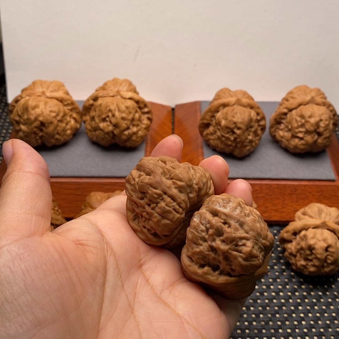 害***把件文玩核桃边38左右