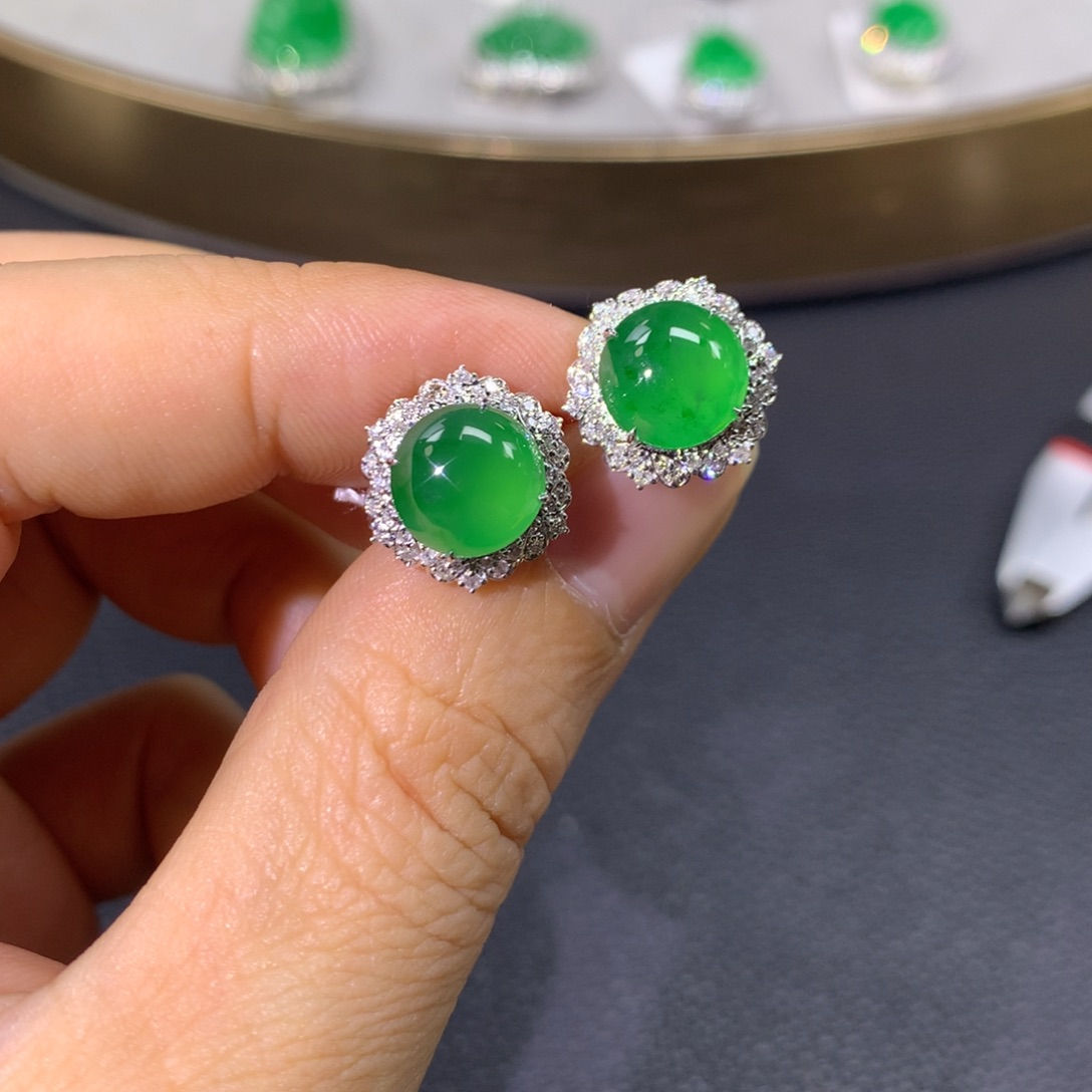 翡翠耳饰18K金镶嵌翡翠