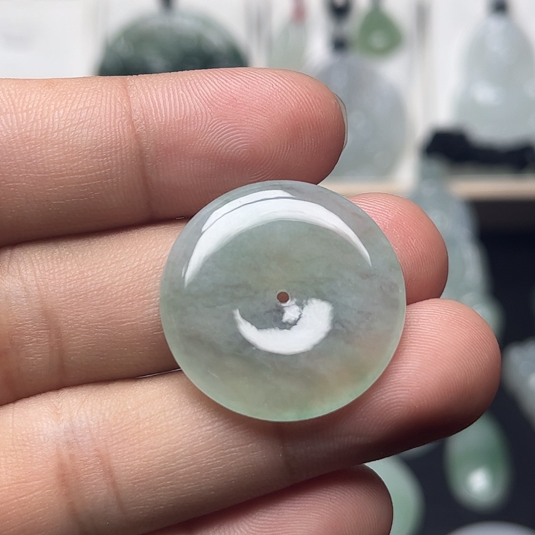 翡翠未镶嵌颈饰缅甸天然翡翠