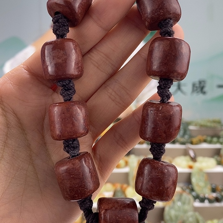 岫岩河磨玉（透闪石质玉）手链未镶嵌