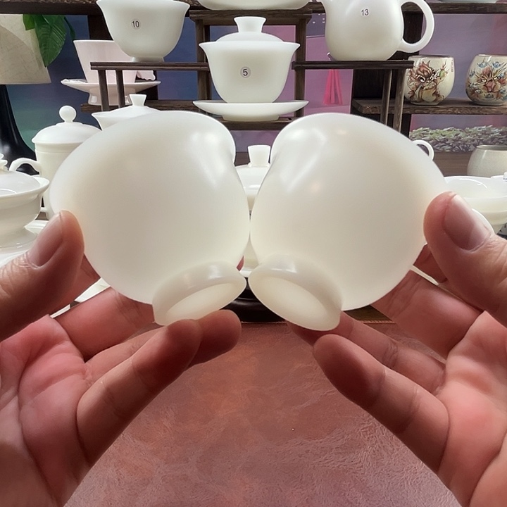 2个杯：璞玉素烧自生釉65ml反口杯