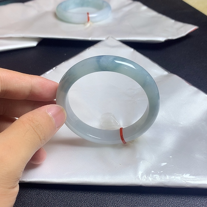 翡翠手镯未镶嵌翡翠55