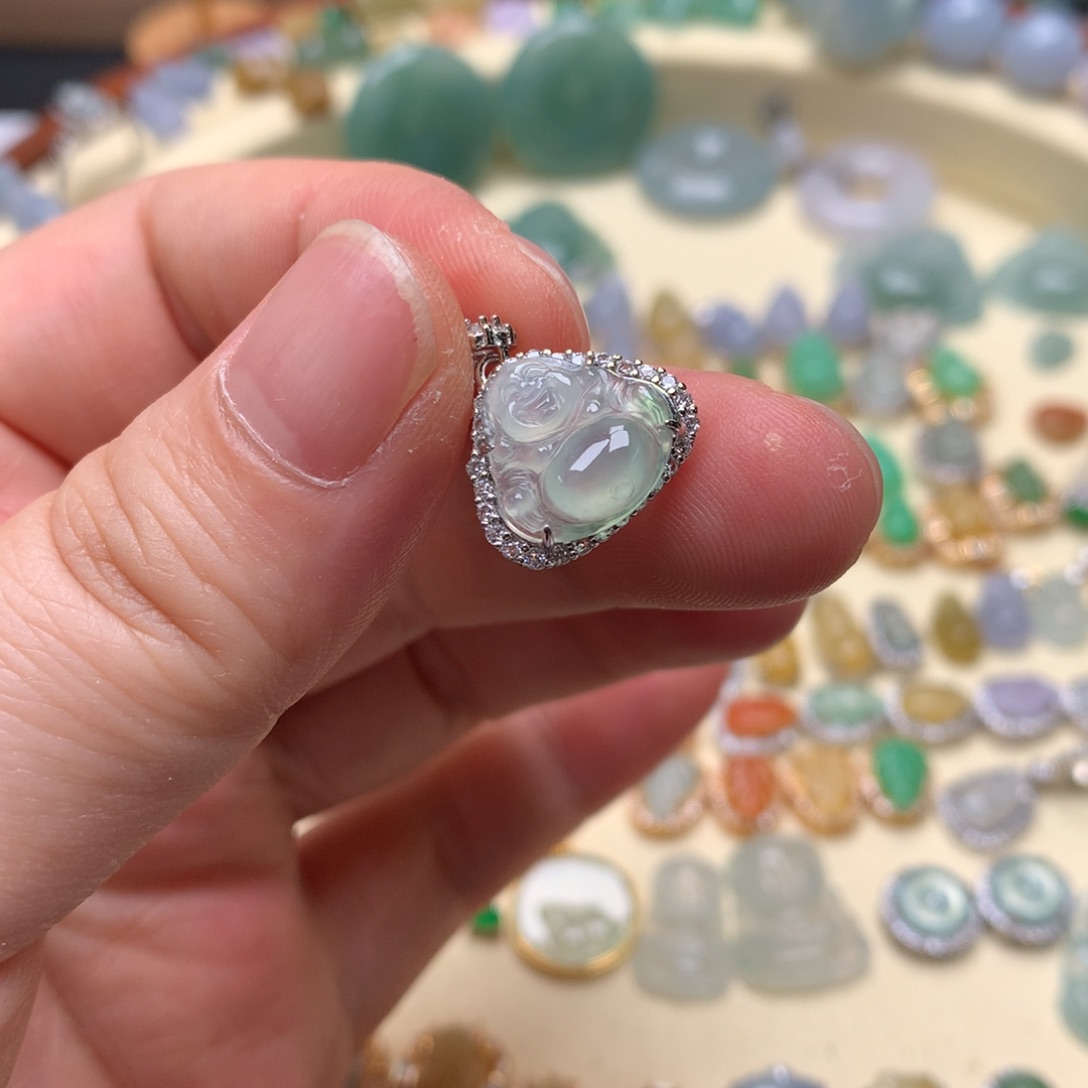 翡翠银S925镶嵌颈饰翡翠佛公