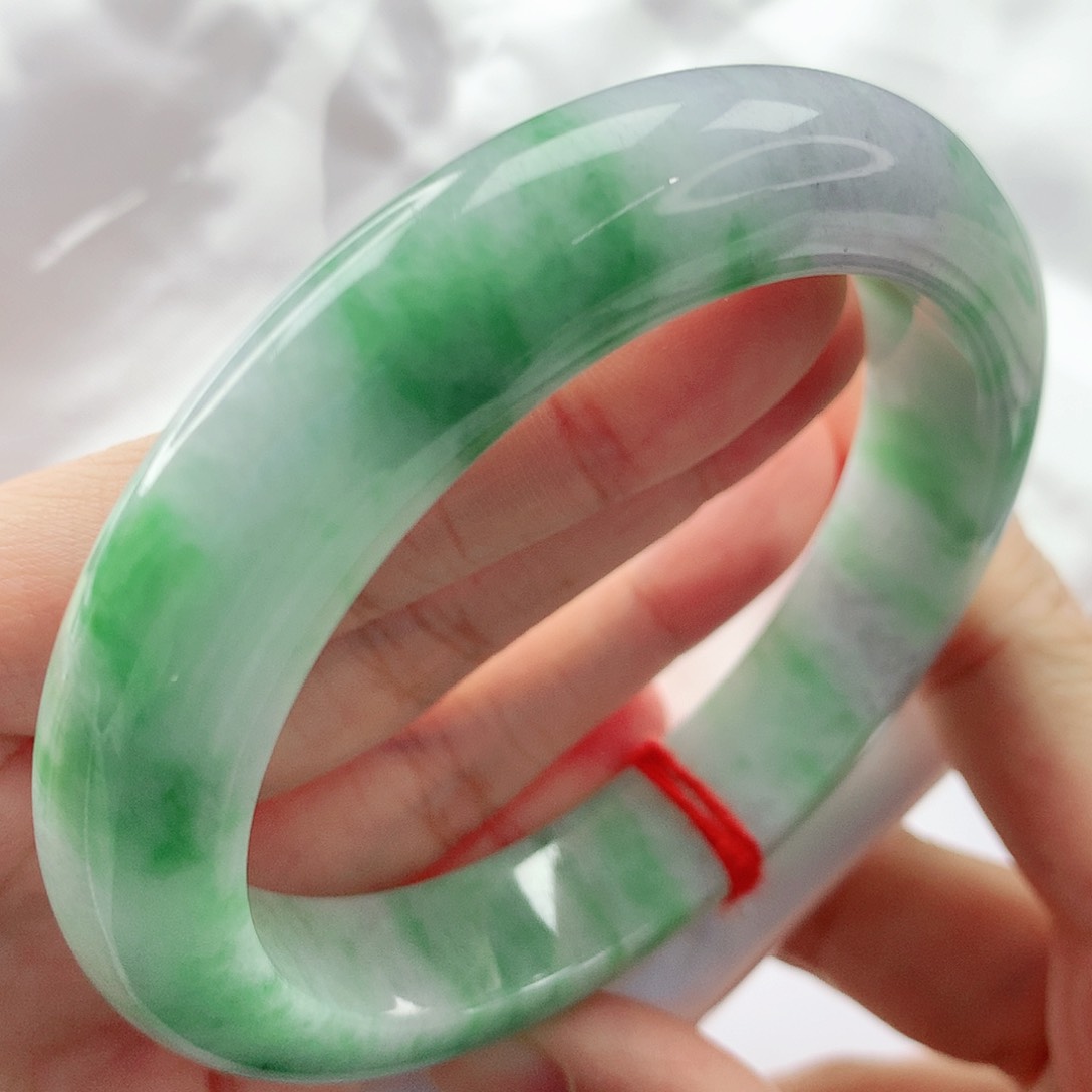 翡翠手镯未镶嵌，077