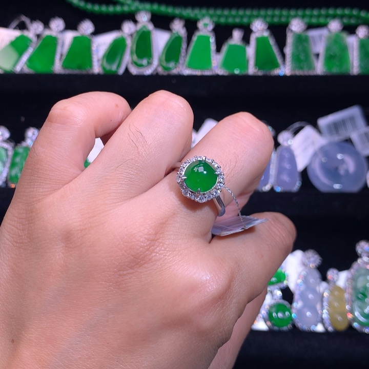 【闪购商品】颈饰银S925镶嵌翡翠天然翡翠